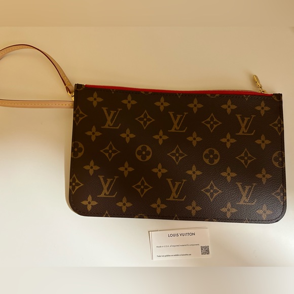 Authentic Louis Vuitton Neverfull Pouch monogram Clutch Bag - Picture 2 of 6